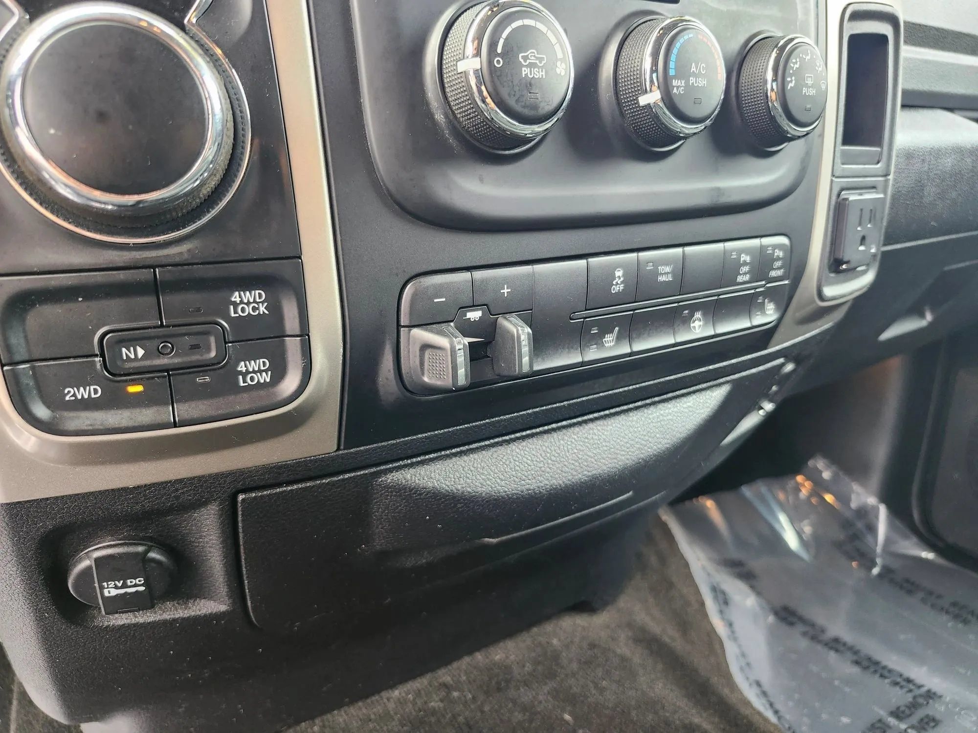 Used 2015 RAM 1500 Outdoorsman AWD/4WD image 19