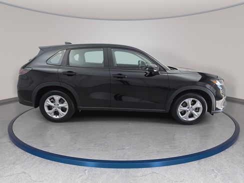 Used 2023 Honda HR-V LX image 4