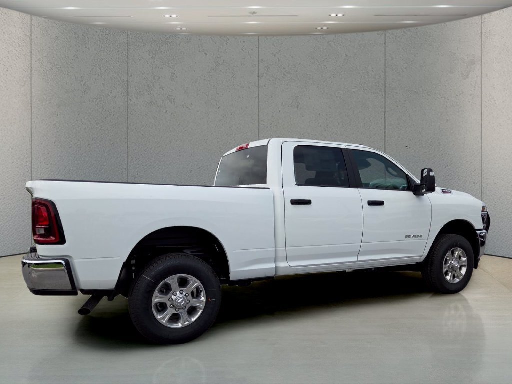 New 2026 RAM 2500 Big Horn AWD/4WD image 3
