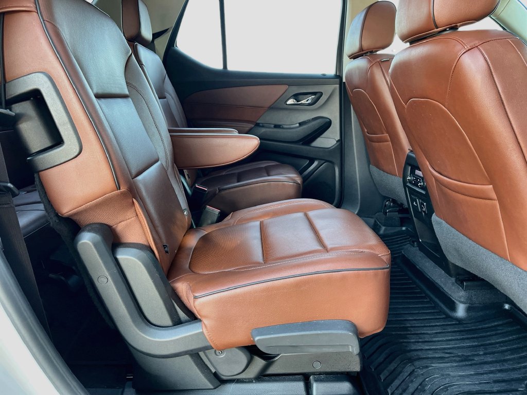 Used 2018 Chevrolet Traverse High Country AWD/4WD image 28