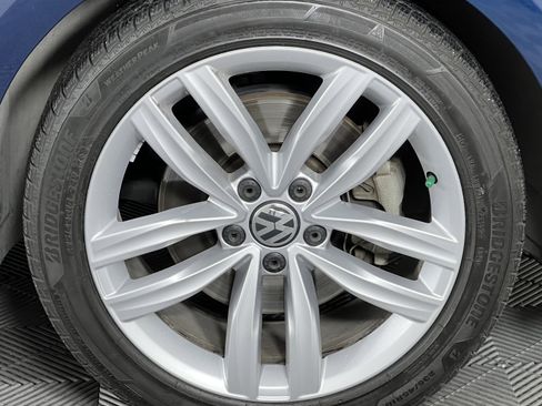 Used 2019 Volkswagen Passat 2.0T Wolfsburg w/ Wheels & Sunroof Package image 14