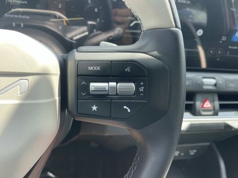 Used 2025 Kia K4 GT-Line w/ GT-Line Premium Package FWD image 30