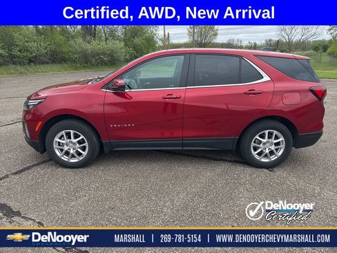 Used 2023 Chevrolet Equinox LT AWD/4WD image 2