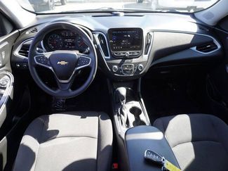 Used 2022 Chevrolet Malibu LS w/ Driver Confidence Package II video 2