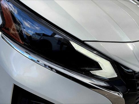 New 2025 Nissan Altima 2.5 SV w/ SV Special Edition Package image 18