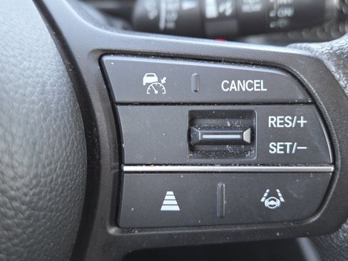 Used 2023 Honda CR-V EX image 10