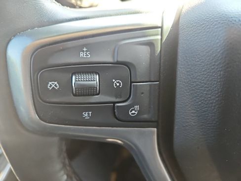 Used 2022 Chevrolet Silverado 1500 LTZ w/ LTZ Convenience Package II AWD/4WD image 18