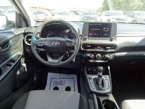 Used 2023 Hyundai Kona SE image 20