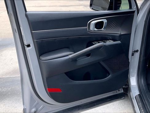 Used 2022 Kia Sorento SX image 20