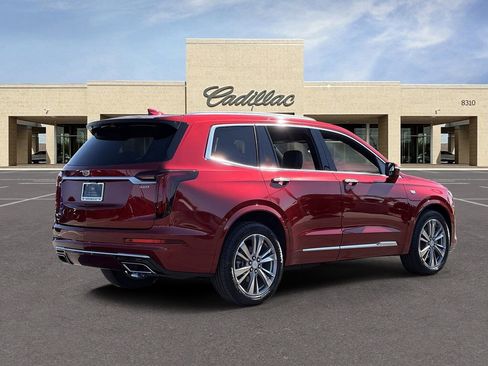 Certified 2025 Cadillac XT6 Premium Luxury w/ Platinum Package AWD/4WD image 5