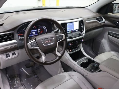 Used 2023 GMC Acadia SLT image 25