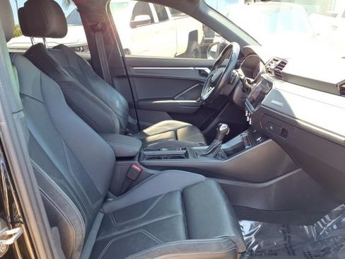 Used 2021 Audi Q3 2.0T Premium w/ Convenience Package AWD/4WD image 24