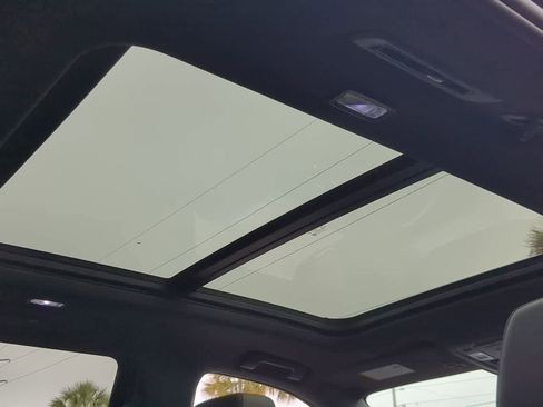 Used 2023 Chevrolet Tahoe Z71 image 22