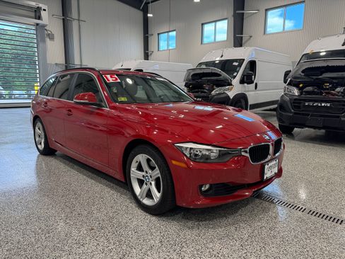 Used 2015 BMW 328i xDrive Wagon AWD/4WD image 3