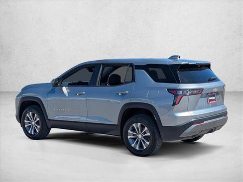 New 2026 Chevrolet Equinox LT w/ Safety and Technology Package FWD image 7