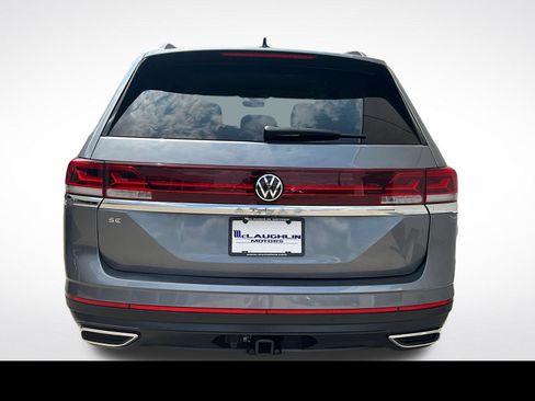 Used 2025 Volkswagen Atlas SE FWD image 11