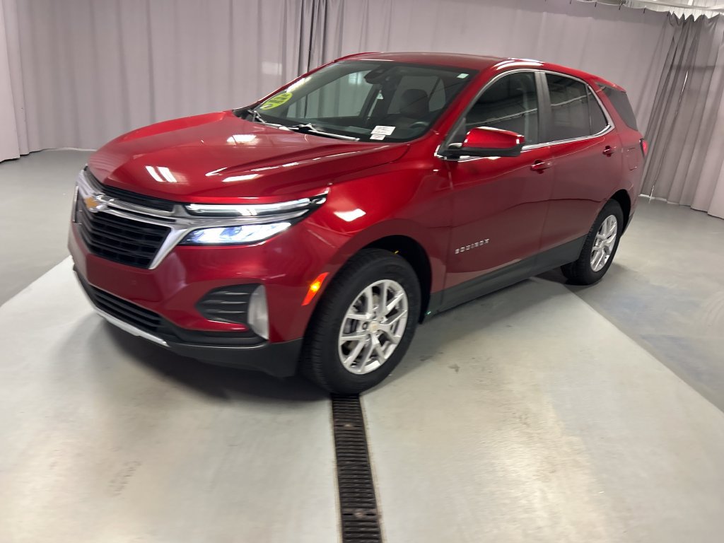 Used 2024 Chevrolet Equinox LT AWD/4WD image 3