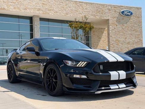 Used 2019 Ford Mustang Shelby GT350 w/ Technology Package RWD image 23