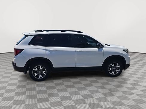 Certified 2023 Honda Passport TrailSport image 9