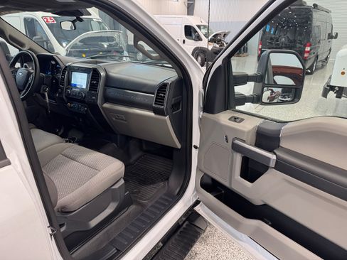 Used 2022 Ford F250 XLT w/ XLT Value Package AWD/4WD image 18