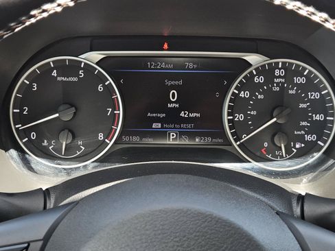 Used 2025 Nissan Sentra SR w/ SR Premium Package FWD image 20