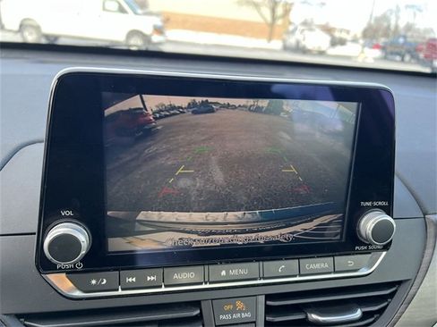 Used 2023 Nissan Altima 2.5 SV image 21