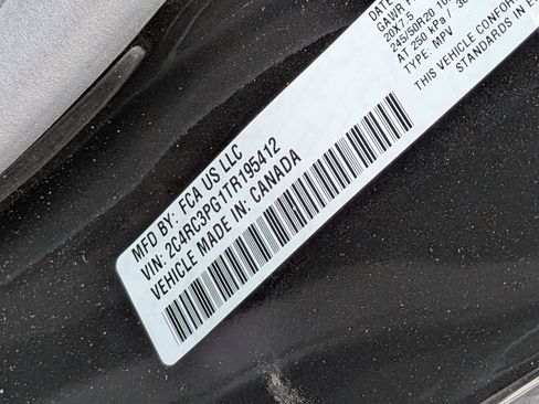 New 2026 Chrysler Pacifica Pinnacle w/ Trailer Tow Group image 38