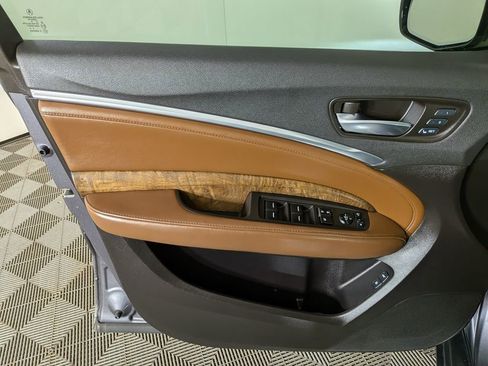 Used 2019 Acura MDX SH-AWD w/ Advance Package image 16