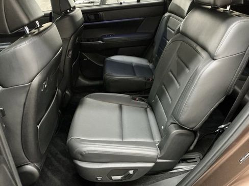 Used 2024 Hyundai Santa Fe Calligraphy image 11