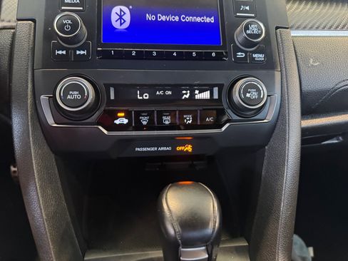 Used 2019 Honda Civic Sport image 12