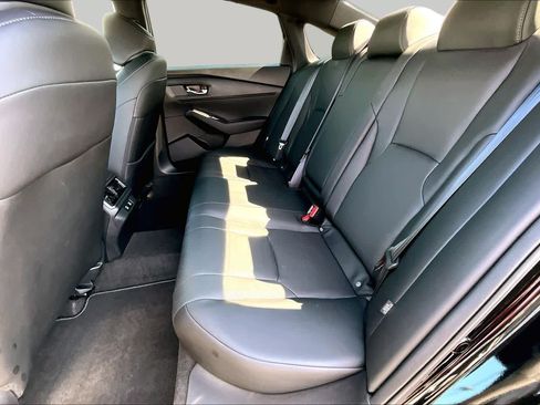 Used 2025 Honda Accord Sport image 19