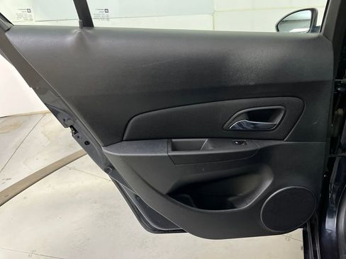 Used 2014 Chevrolet Cruze LT w/ Technology Package image 27