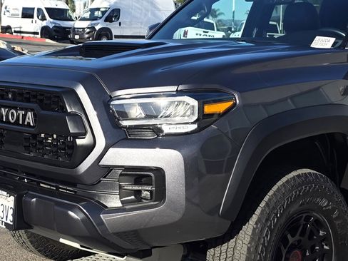 Used 2022 Toyota Tacoma TRD Pro image 8