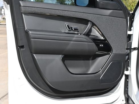 Used 2024 Land Rover Range Rover Sport Dynamic SE image 19