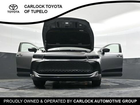 Used 2026 Toyota Crown XLE image 41