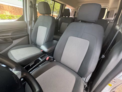 Used 2022 Ford Transit Connect XL FWD image 25