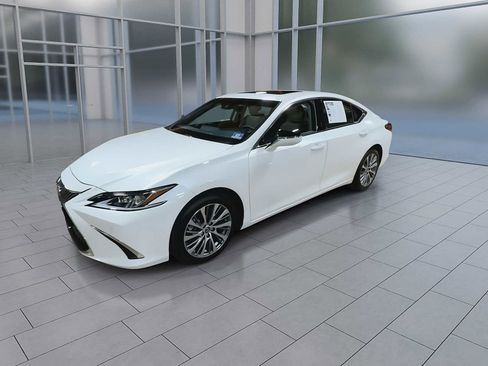 Used 2019 Lexus ES 350 w/ Premium Package FWD image 4