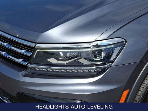 Used 2021 Volkswagen Tiguan SEL Premium R-Line image 10