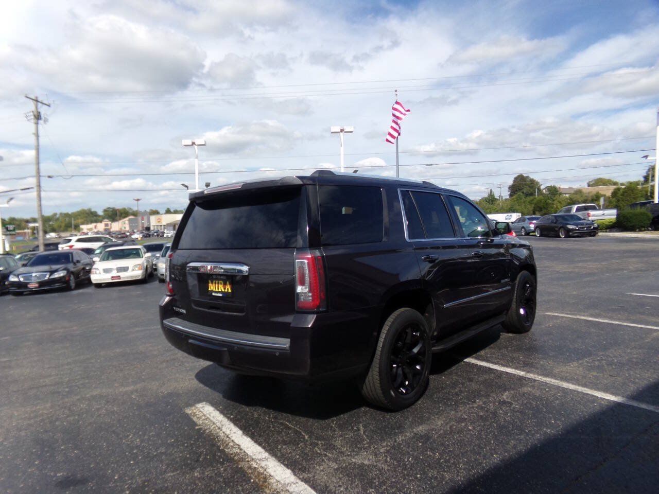 Used 2015 GMC Yukon Denali w/ Touring Package AWD/4WD image 6