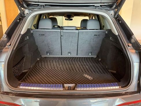 Certified 2025 Audi Q5 Premium w/ Convenience Package image 7