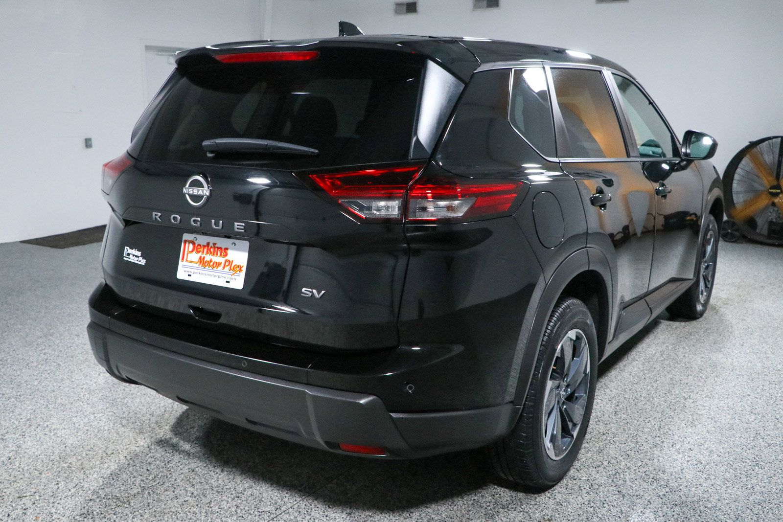 Used 2024 Nissan Rogue SV FWD image 7