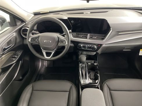 New 2026 Chevrolet Trax ACTIV FWD image 12