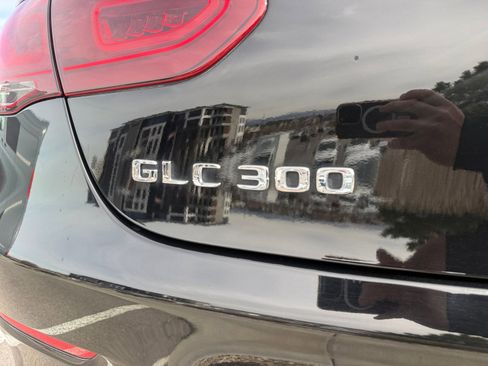 Used 2021 Mercedes-Benz GLC 300 4MATIC Coupe image 24