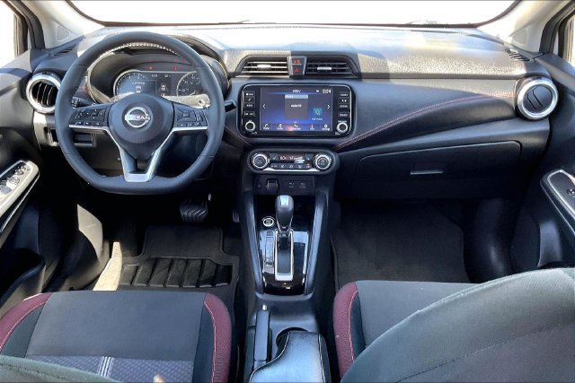 Certified 2024 Nissan Versa SR FWD image 15
