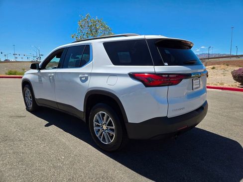 Used 2023 Chevrolet Traverse LT w/ LPO, Cargo Package FWD image 5