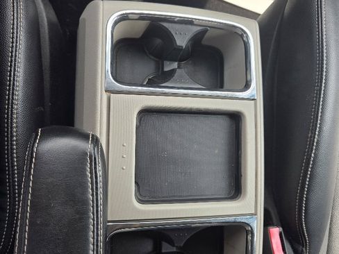 Used 2012 Chrysler Town & Country Touring w/ Entertainment Group #1 image 22