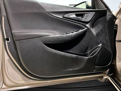 Used 2023 Chevrolet Malibu LT image 24