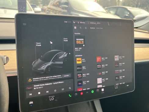 Used 2021 Tesla Model 3 Standard Range Plus RWD image 14