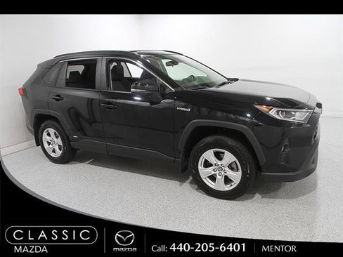 Used 2020 Toyota RAV4 XLE w/ Convenience Package AWD/4WD image 1