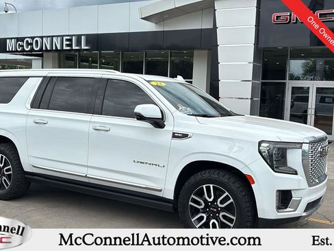 Used 2023 GMC Yukon XL Denali RWD image 1